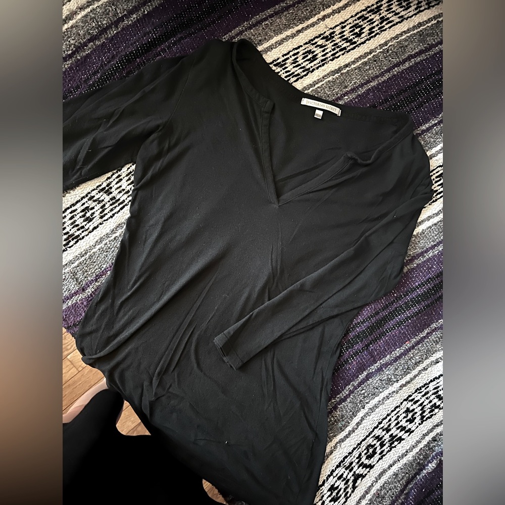 Victoria’s Secret Longsleeve